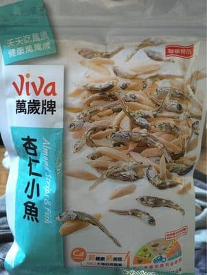 Almond strips & fish