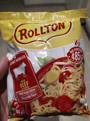 instant noodles with beef flavour