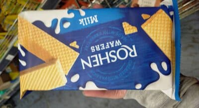 Wafers milk