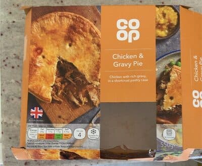 Chicken & gravy pie