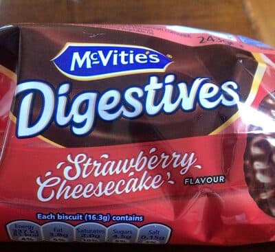 Digestives strawberry cheesecake flavour