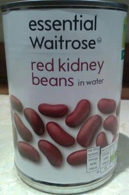 Red kidney beans in water
