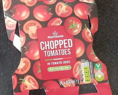 Chopped tomatoes in tomato sauce