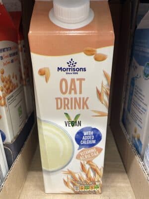 Oat drink with added calcium