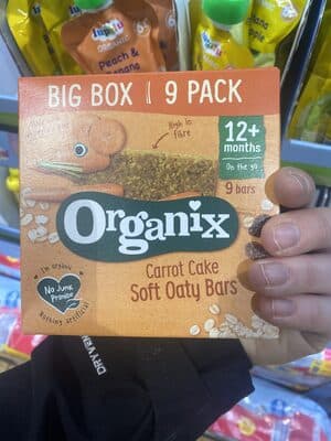 carrot cake soft oaty bars