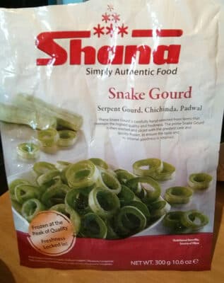 Snake Gourd, Serpent Gourd, Chichinda, Padwal