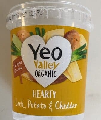 Hearty leek, potato & Cheddar