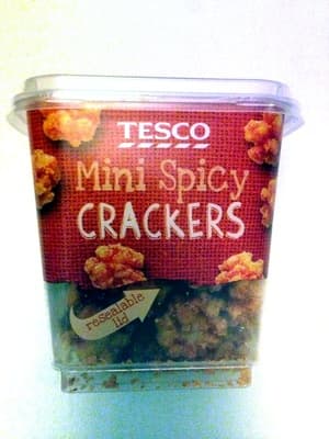 Mini spicy crackers