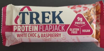 White choc & raspberry protein flapjack