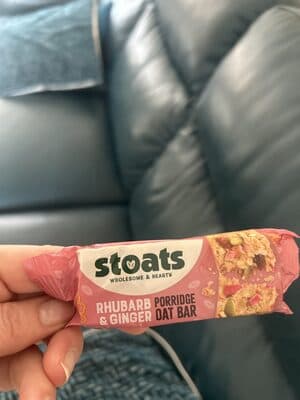 Stoats Rhubarb and Ginger Oat Bar