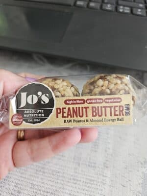 Peanut butter raw energy balls