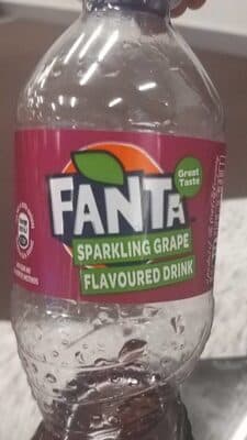 Sparkling grape flavoured drink