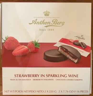 Strawberry in sparkling wine
