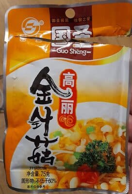 cabbage and enoki mushroom