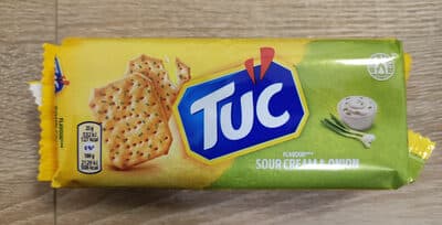 TUC Sour cream & onion