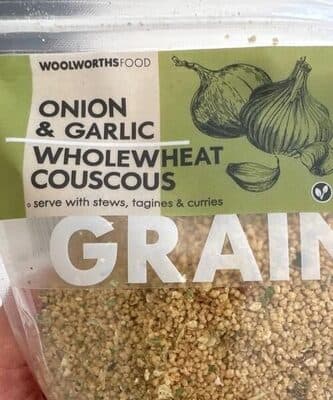 Onion and garlic whole grain couscous