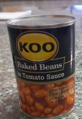 Baked beans in tomato sauce