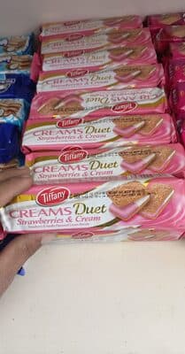 Cream dute strawberry