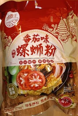 Tomato flavored luo si rice noodles