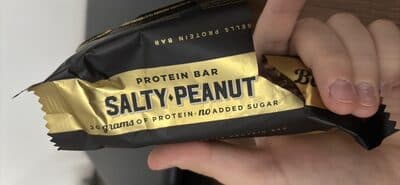 Salty peanut barre protéinée