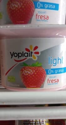 Yogurt Yoplait Light Fresa 0%