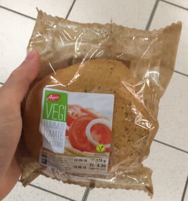 Hummus Tomato Sandwich