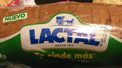 Pan con Salvado "Lactal"