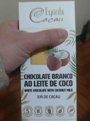 chocolate branco ao leite de coco