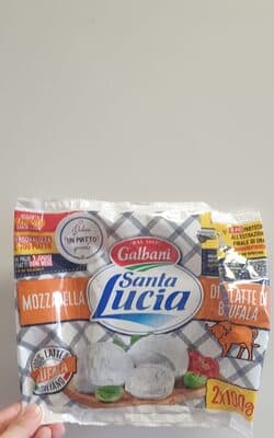 Mozzarella Santa Lucia Di Latte Di Bufala