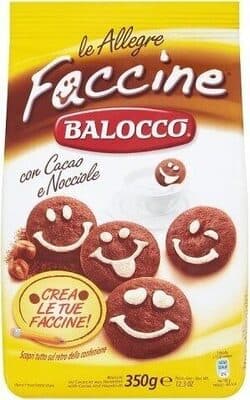 Biscuits with Cocoa and Hazelnuts