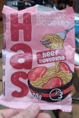 Has instant noodles with beef flavour