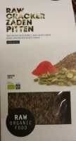 Raw Organic Food Cracker Zaden Pitten