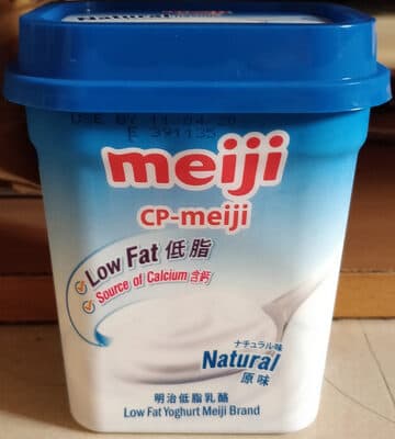 Low fat yoghurt
