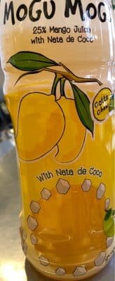 Mogu mogu 25% mango juice with Nata de Coco