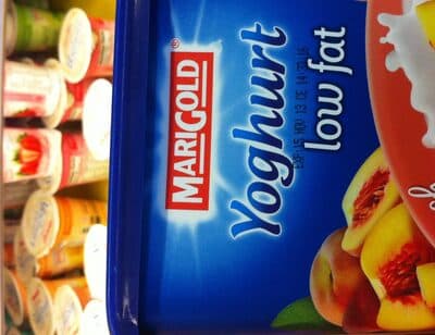 Yoghurt low fat peach