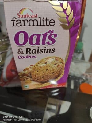 Oats and Raisins Cookies