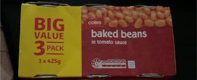 Baked beans in tomato sauce