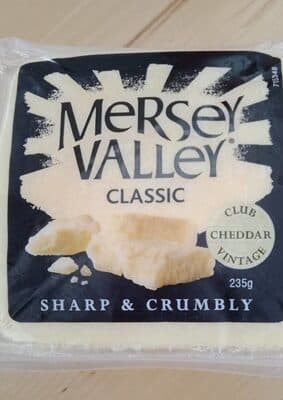 Classic Sharp And Crumbly Cheddar