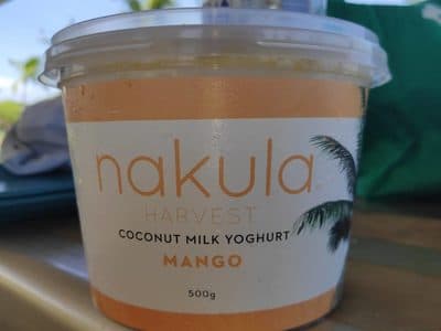 Coconut milk yoghurt mango