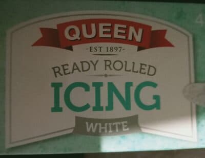 queen ready rolled icing white