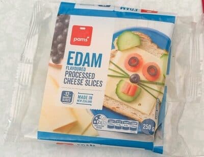 Edam flavoured processed cheese slices