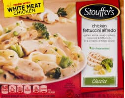 Chicken Fettuccini Alfredo with Broccoli in a Creamy Alfredo Sauce