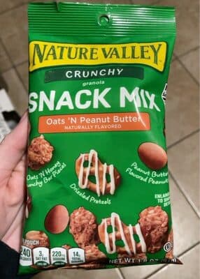 Oats 'N Peanut Butter Crunchy Granola Snack Mix