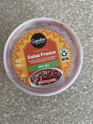 Mild Tomatoes, Onions, Cilantro and Peppers in a Traditional Mexican Style Salsa Fresca