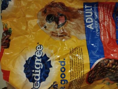 Pedigree Adult Complete Nutrition Grilled Steak and Vegetable Flavor