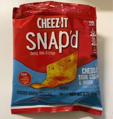 Cheddar Sour Cream & Onion Flavored Cheesy Baked Snacks