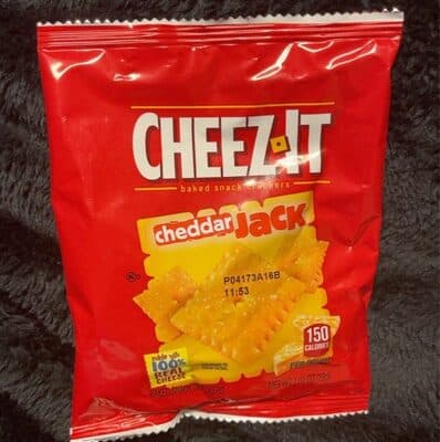 Cheddar Jack Baked-Snack Crackers