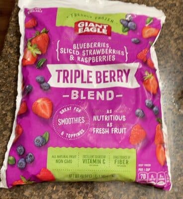 Triple Berry Blend Blueberries, Strawberries & Raspberries