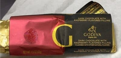 Dark chocolate with raspberry bar