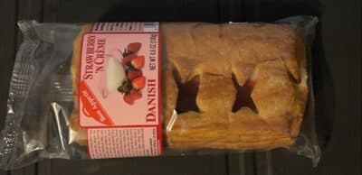 STRAWBERRY ‘N CRÉME DANISH